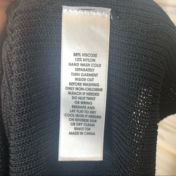 The LIMITED Ribbed V-Neck Sweater Top Black NWT S - Picture 10 of 11